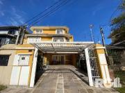 Casa / Sobrado para Venda em Porto Alegre/RS Ipanema 4...