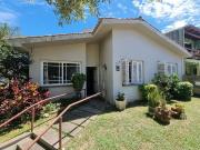 Casa / Sobrado para Venda em Porto Alegre/RS Ipanema 4...