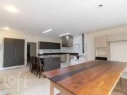 Casa / Sobrado para Venda em Porto Alegre/RS Ipanema 4...