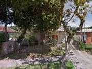 Casa / Sobrado para Venda em Porto Alegre/RS Ipanema 4...