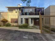Casa / Sobrado para Venda em Porto Alegre/RS Jardim do...