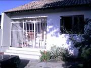 Casa / Sobrado para Venda em Porto Alegre/RS Jardim...