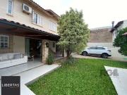 Casa / Sobrado para Venda em Porto Alegre/RS Jardim...