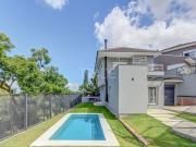 Casa / Sobrado para Venda em Porto Alegre/RS Jardim...