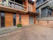 Casa / Sobrado para Venda em Porto Alegre/RS Jardim...