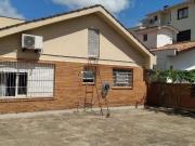 Casa / Sobrado para Venda em Porto Alegre/RS Jardim Itu...