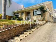 Casa / Sobrado para Venda em Porto Alegre/RS Jardim Itu...