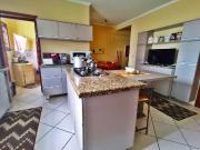 Casa / Sobrado para Venda em Porto Alegre/RS Jardim Itu...