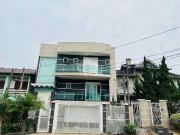 Casa / Sobrado para Venda em Porto Alegre/RS Jardim...