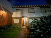 Casa / Sobrado para Venda em Porto Alegre/RS Jardim...