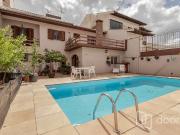 Casa / Sobrado para Venda em Porto Alegre/RS Jardim...