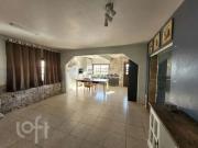 Casa / Sobrado para Venda em Porto Alegre/RS Lomba do...