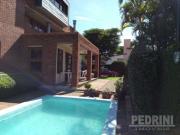 Casa / Sobrado para Venda em Porto Alegre/RS Menino Deus...