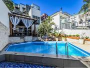 Casa / Sobrado para Venda em Porto Alegre/RS Menino Deus...