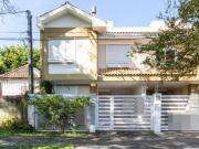 Casa / Sobrado para Venda em Porto Alegre/RS Nonoai 2...