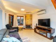 Casa / Sobrado para Venda em Porto Alegre/RS Partenon 3...