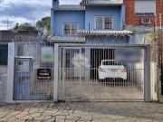 Casa / Sobrado para Venda em Porto Alegre/RS Partenon 4...