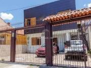 Casa / Sobrado para Venda em Porto Alegre/RS Partenon 4...