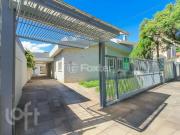 Casa / Sobrado para Venda em Porto Alegre/RS Partenon 4...