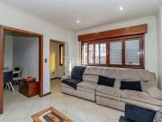 Casa / Sobrado para Venda em Porto Alegre/RS Passo das...