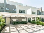 Casa / Sobrado para Venda em Porto Alegre/RS Pedra...