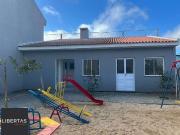 Casa / Sobrado para Venda em Porto Alegre/RS Restinga 2...