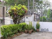Casa / Sobrado para Venda em Porto Alegre/RS...