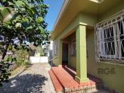 Casa / Sobrado para Venda em Porto Alegre/RS São João 4...