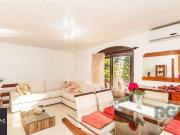 Casa / Sobrado para Venda em Porto Alegre/RS São João 5...