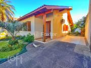 Casa / Sobrado para Venda em Porto Alegre/RS São...