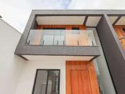 Casa / Sobrado para Venda em Porto Alegre/RS São...