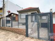 Casa / Sobrado para Venda em Porto Alegre/RS São...