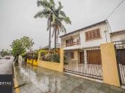 Casa / Sobrado para Venda em Porto Alegre/RS Santa...