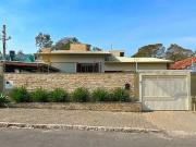 Casa / Sobrado para Venda em Porto Alegre/RS Santa...