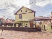 Casa / Sobrado para Venda em Porto Alegre/RS Santa...