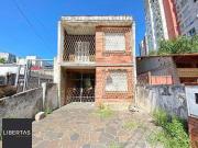 Casa / Sobrado para Venda em Porto Alegre/RS Santana 3...