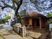 Casa / Sobrado para Venda em Porto Alegre/RS Santana 4...
