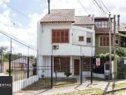 Casa / Sobrado para Venda em Porto Alegre/RS Serraria 3...