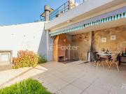 Casa / Sobrado para Venda em Porto Alegre/RS Três...