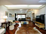 Casa / Sobrado para Venda em Porto Alegre/RS Três...