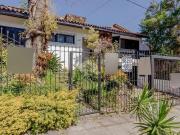 Casa / Sobrado para Venda em Porto Alegre/RS Três...
