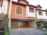 Casa / Sobrado para Venda em Porto Alegre/RS Tristeza 3...