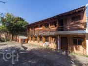 Casa / Sobrado para Venda em Porto Alegre/RS Vila...