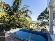 Casa / Sobrado para Venda em Porto Alegre/RS Vila...