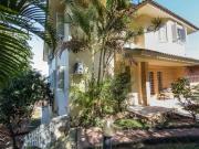 Casa / Sobrado para Venda em Porto Alegre/RS Vila...