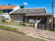 Casa / Sobrado para Venda em Porto Alegre/RS Vila...
