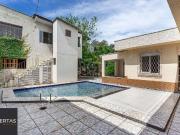 Casa / Sobrado para Venda em Porto Alegre/RS Vila...