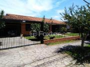 Casa / Sobrado para Venda em Porto Alegre/RS Vila...