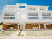 Casa / Sobrado para Venda em Porto Alegre/RS Vila...