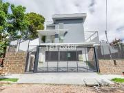 Casa / Sobrado para Venda em Porto Alegre/RS Vila...